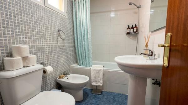 Venta de piso en Piso en Zona Rincón Bajo, Benidorm, Benidorm
 photo 4