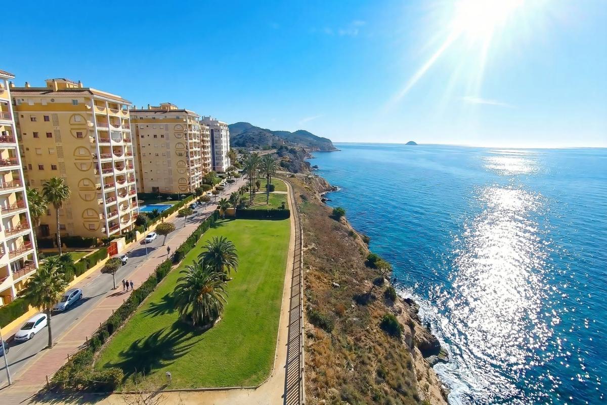 Продажа квартиры на Piso en Avenida Tellerola, Platja Vila Joiosa, La Villajoyosa / Vila Joiosa, Ла Виллахойоса / Вила Хойоса
photo 1
