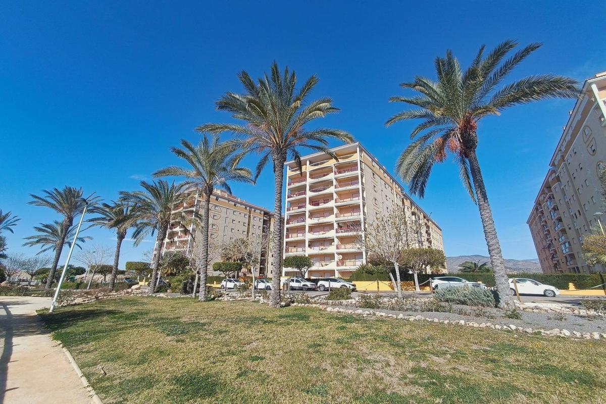 Продажа квартиры на Piso en Avenida Tellerola, Platja Vila Joiosa, La Villajoyosa / Vila Joiosa, Ла Виллахойоса / Вила Хойоса
photo 3