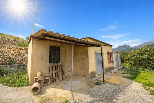 Продаётся загородный участок в  Finca rústica en Partida l'Arjova, Callosa d'En Sarria , Каллоса д'Эн-Саррия photo 1