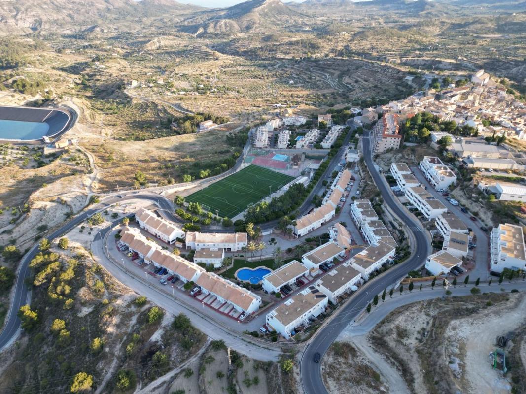 Propiedades en venta y alquiler en España photo 1