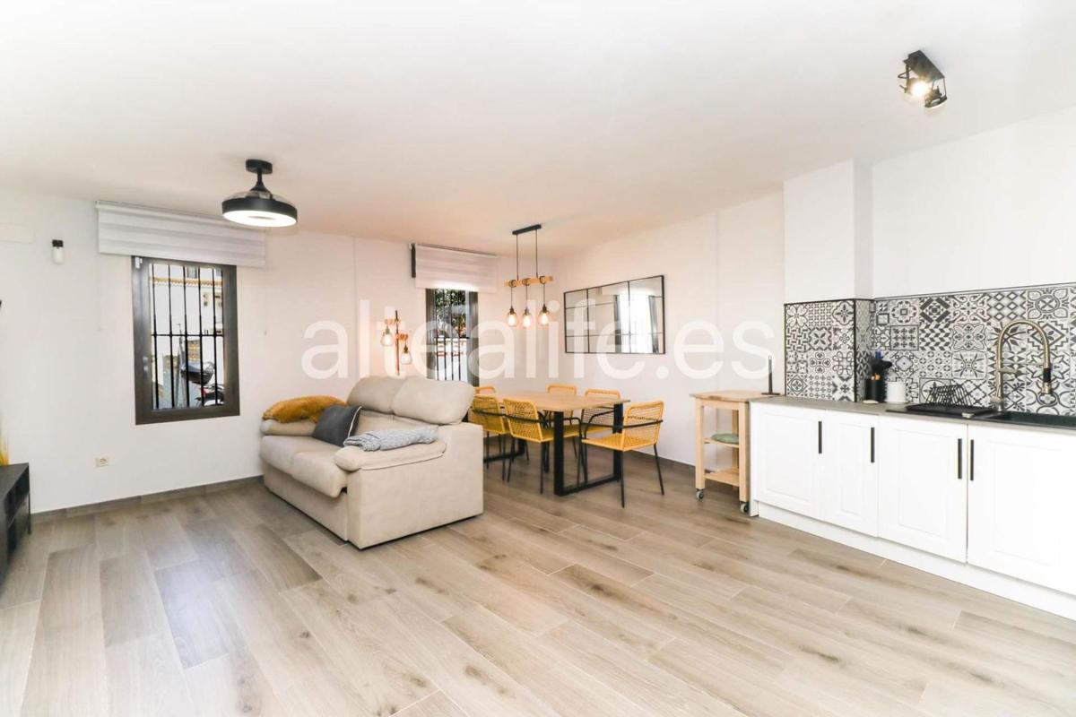 Продажа квартиры на Piso en Calle la Sèquia, Altea Pueblo, Altea, Алтея
photo 2