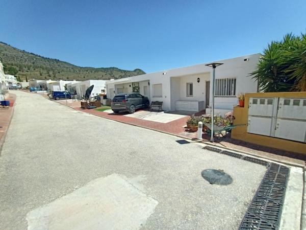 Chalet adosado en Avenida de la Vilajoiosa, 1, Relleu thumbnail 1