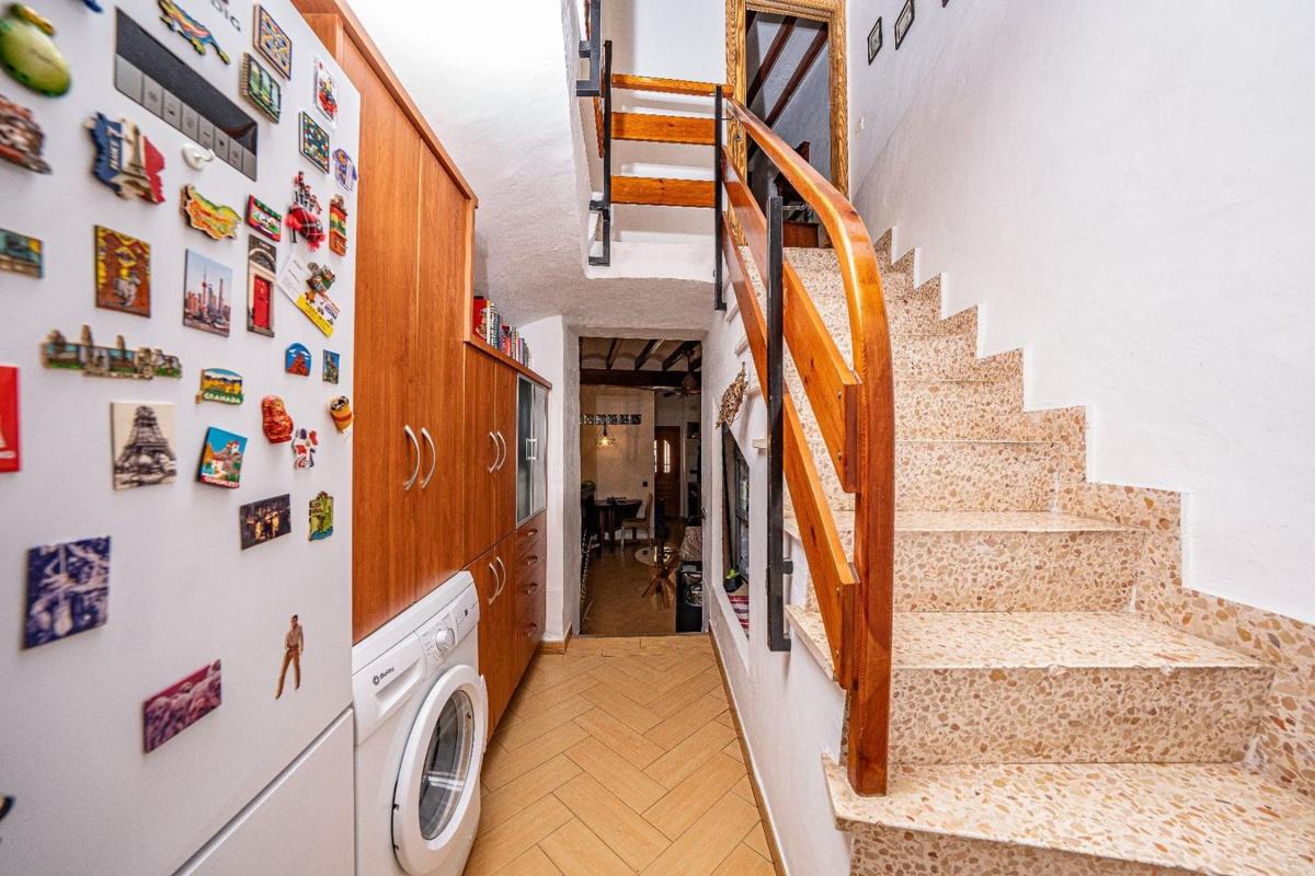 Properties for sale and rent in Spain photo 5