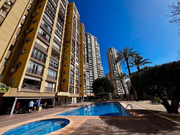 Piso en venta en Piso en Calle Kennedy, Pueblo Levante, Benidorm, Benidorm photo 1