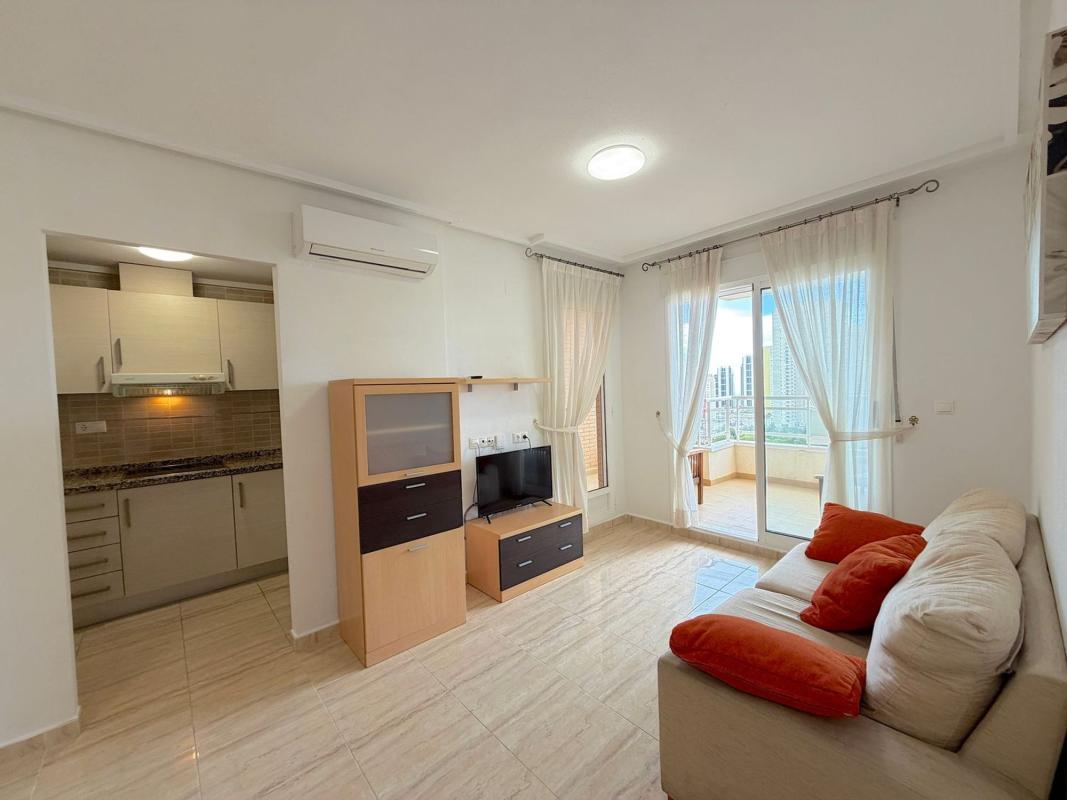 Venta de piso en Piso en Calle Presidente Adolfo Suárez, 18, Pueblo Poniente, Benidorm, Benidorm
photo 3