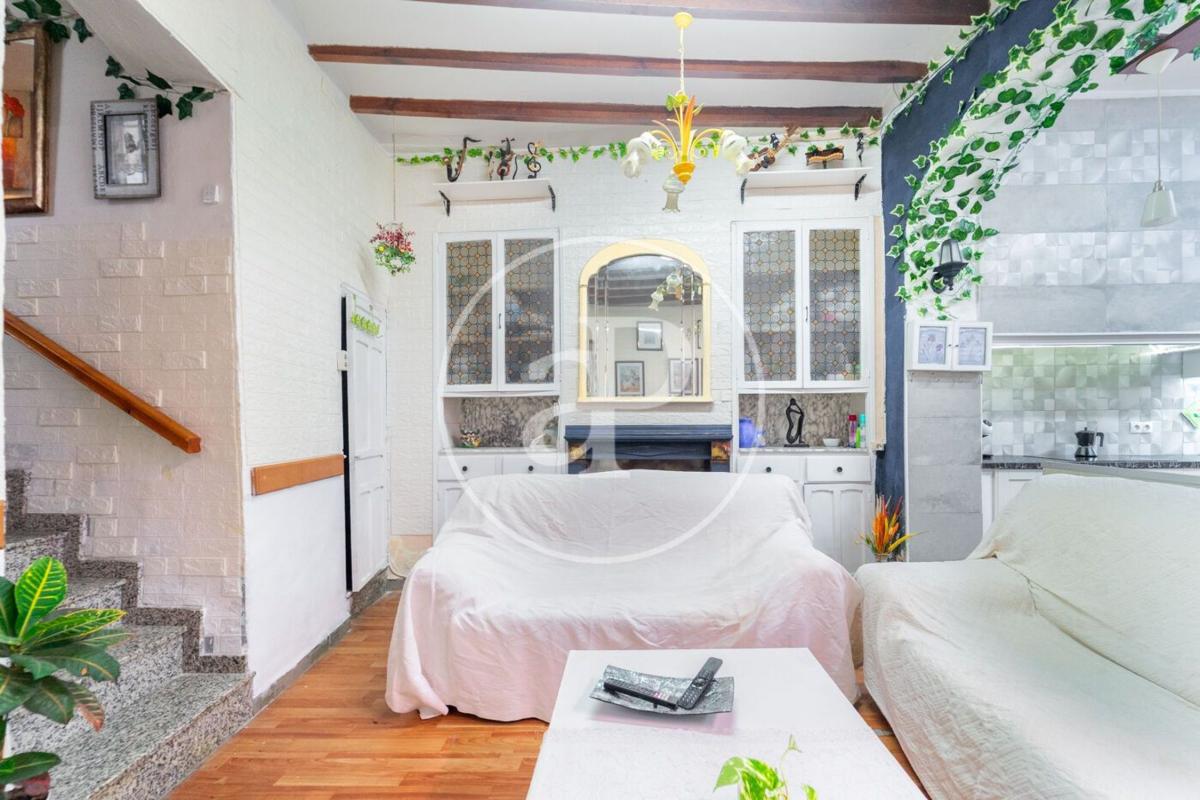 Properties for sale and rent in Spain photo 3
