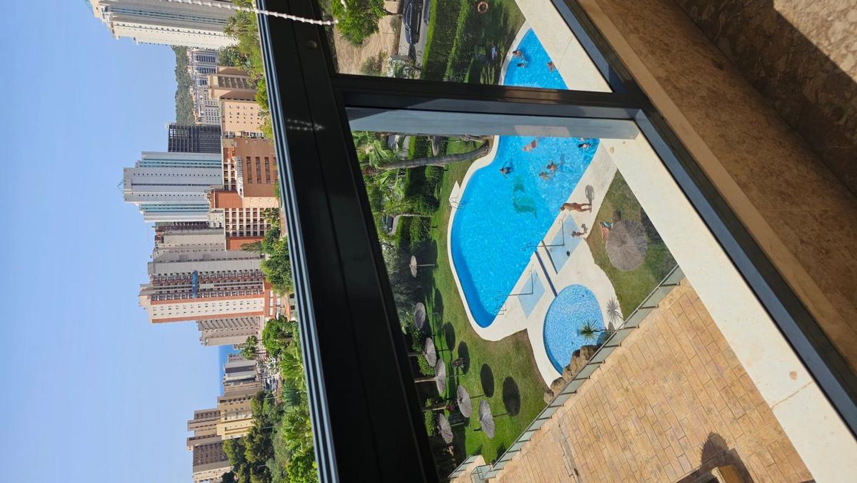 Venta de piso en Piso en Calle de la Torre les Maçanes, 1, Playa de Poniente, Benidorm, Benidorm
 photo 3