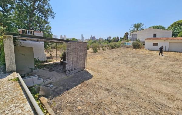 Продаётся загородный участок в Finca rústica en Camino Azagador de Soria, Zona Rincón Alto, Benidorm , Бенидорм photo 1