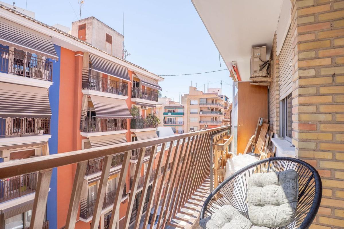 Sale of apartment in Piso en Calle Colón, Centro Urbano, La Villajoyosa / Vila Joiosa, La Villajoyosa / Vila Joiosa
photo 3