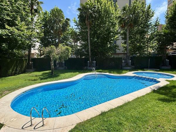 Venta de piso en Piso en Calle Kennedy, Pueblo Levante, Benidorm, Benidorm
 photo 1