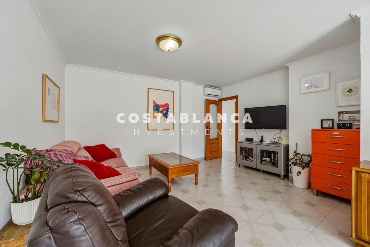 Venta de piso en Piso en Calle Nou de Octubre, Casco urbano, Polop, Polop
photo 3