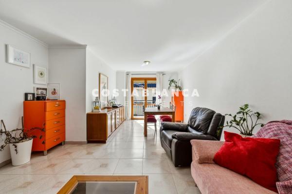 Venta de piso en Piso en Calle Nou de Octubre, Casco urbano, Polop, Polop
 photo 4