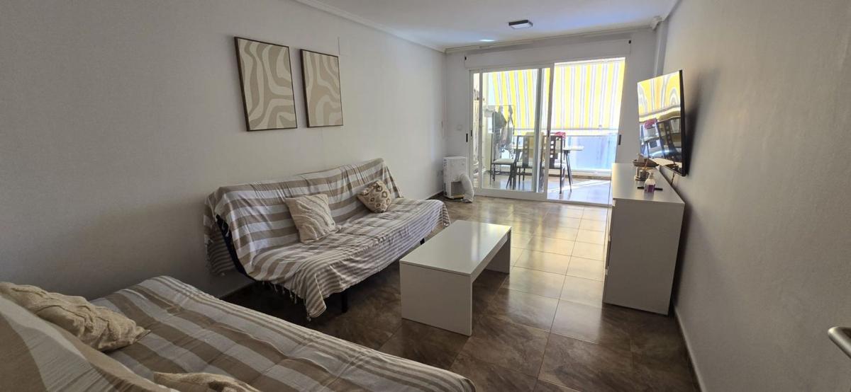 Sale of apartment in Piso en Avenida Mestral, Cala Alta - Veramar, La Villajoyosa / Vila Joiosa, La Villajoyosa / Vila Joiosa
photo 1