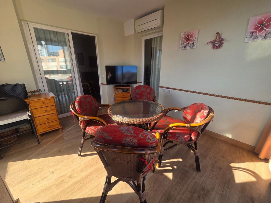 Venta de piso en Piso en Avenida de Zamora, Zona Rincón Bajo, Benidorm, Benidorm
photo 5