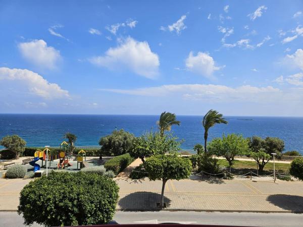 Продажа квартиры на Piso en Calle Baladre, Platja Vila Joiosa, La Villajoyosa / Vila Joiosa, Ла Виллахойоса / Вила Хойоса
thumbnail 3