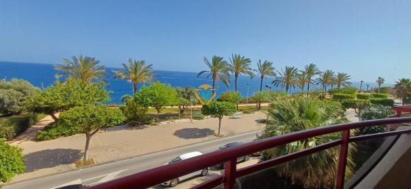 Квартира на продажу на  Piso en Platja Vila Joiosa, La Villajoyosa / Vila Joiosa, Ла Виллахойоса / Вила Хойоса photo 1