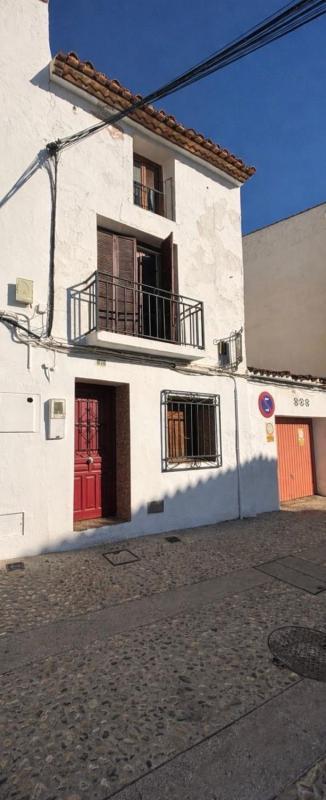 Propiedades en venta y alquiler en España photo 1