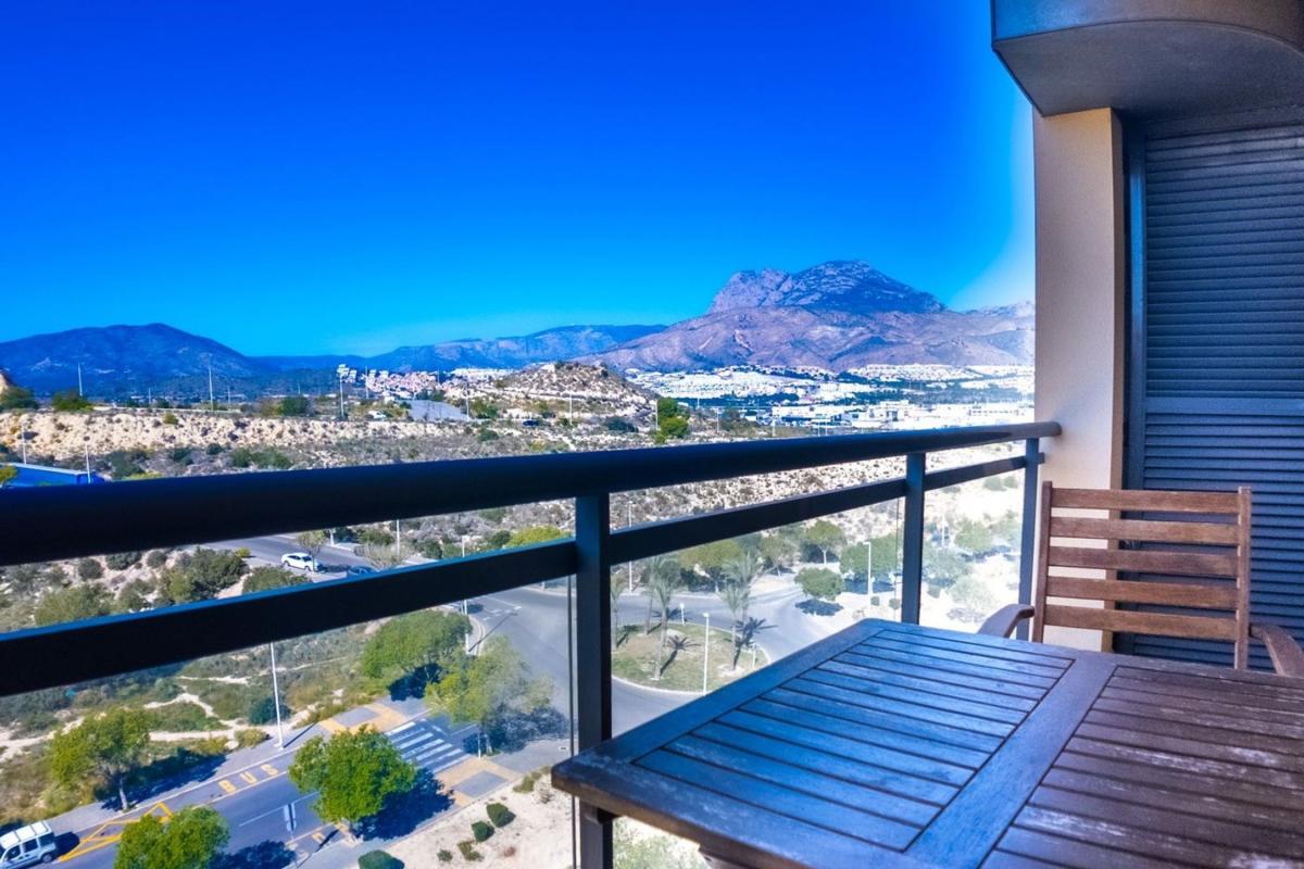 Продажа квартиры на Piso en Calle Gregal, Bulevar - Puerta Mítica, La Villajoyosa / Vila Joiosa, Ла Виллахойоса / Вила Хойоса
photo 2