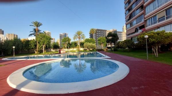 Venta de piso en Piso en Calle Derramador, Zona Rincón Bajo, Benidorm, Benidorm
photo 1
