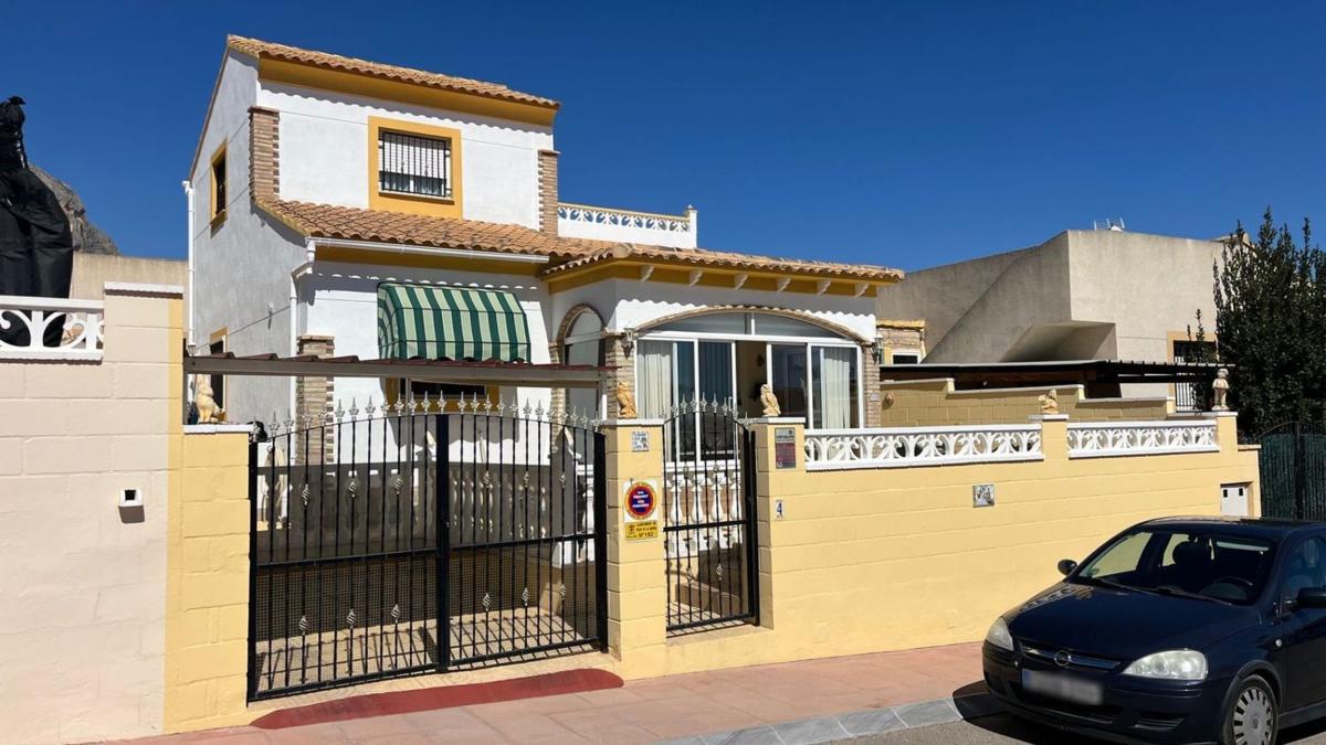 Properties for sale and rent in Spain photo 3