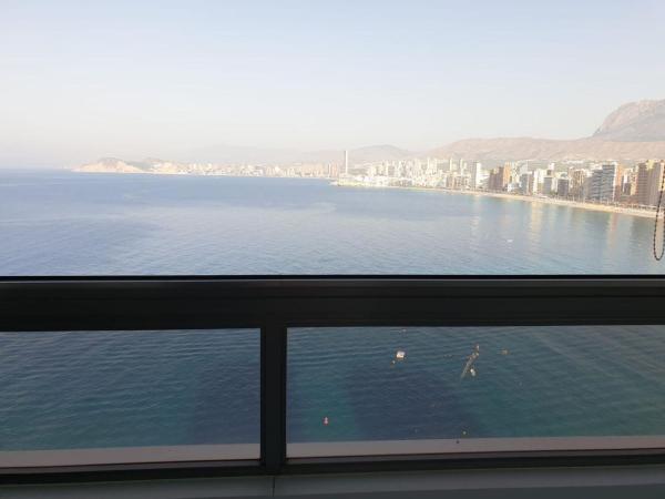 Продажа квартиры на Piso en Zona Sierra Helada, Benidorm, Бенидорм
thumbnail 3