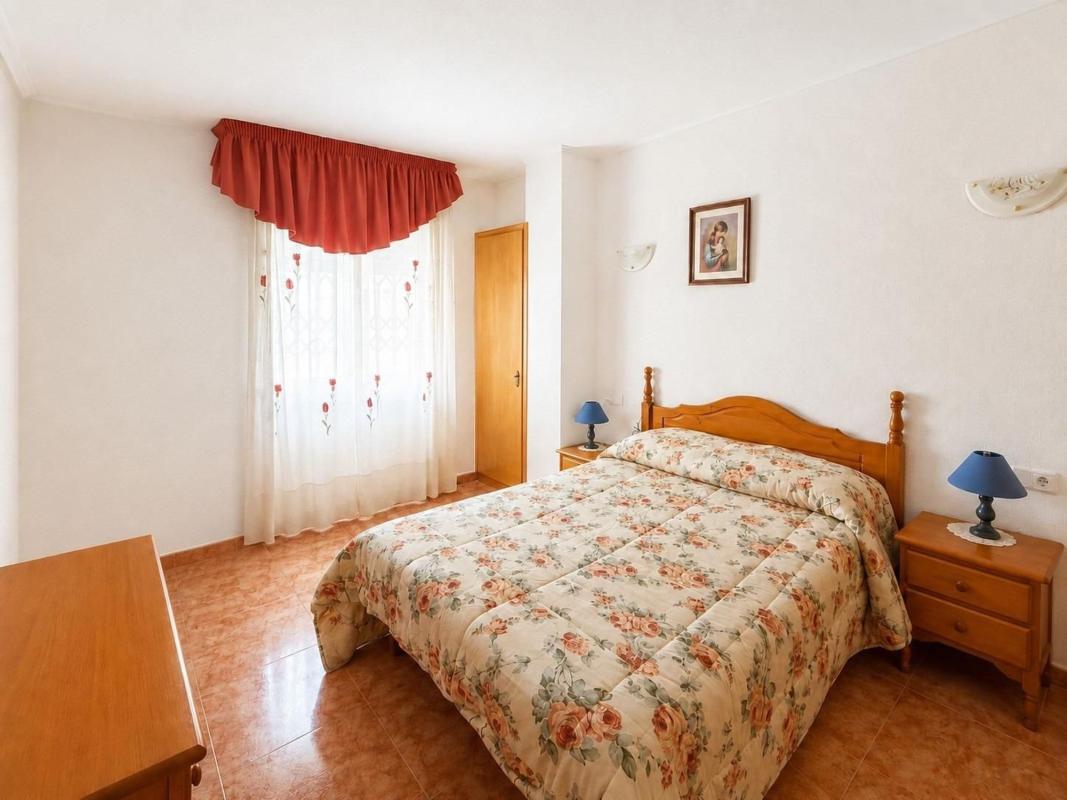 Venta de piso en Piso en Antonio Machado, Torrevieja, Torrevieja
photo 5