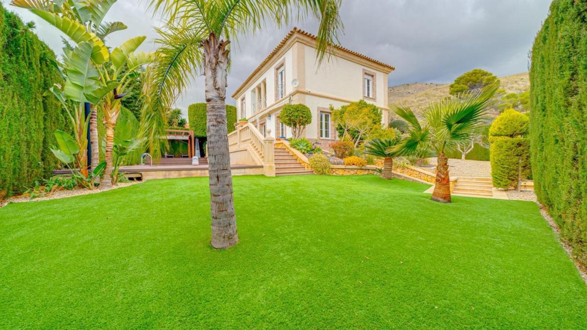 Propiedades en venta y alquiler en España photo 1