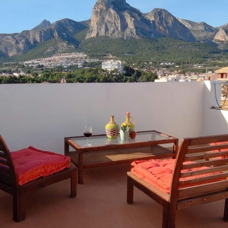 Venta de chalet adosado en  Chalet adosado en Calle Pintor Gines, 7, Casco urbano, Polop , Polop photo 2