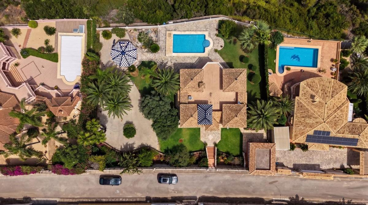 Properties for sale and rent in Spain photo 3