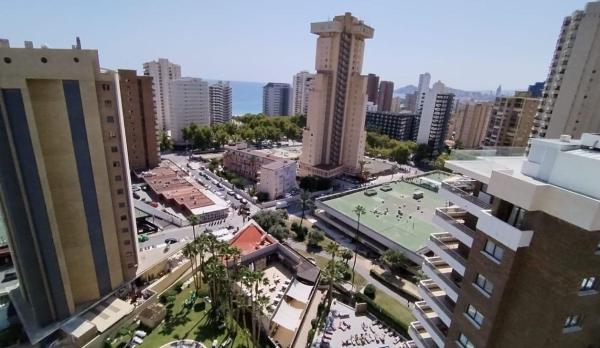 Sprzedaż mieszkania w Piso en Playa de Levante, Benidorm, Benidorm
 photo 1