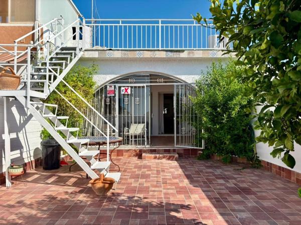 Chalet adosado en La Florida, Orihuela thumbnail 1