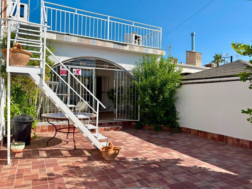 Venta de chalet adosado en Chalet adosado en La Florida, Orihuela , Orihuela photo 3