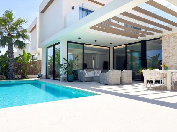 Частный шале на продаже в  Casa o chalet en Lomas de Don Juan, Orihuela, Ориуэла photo 4