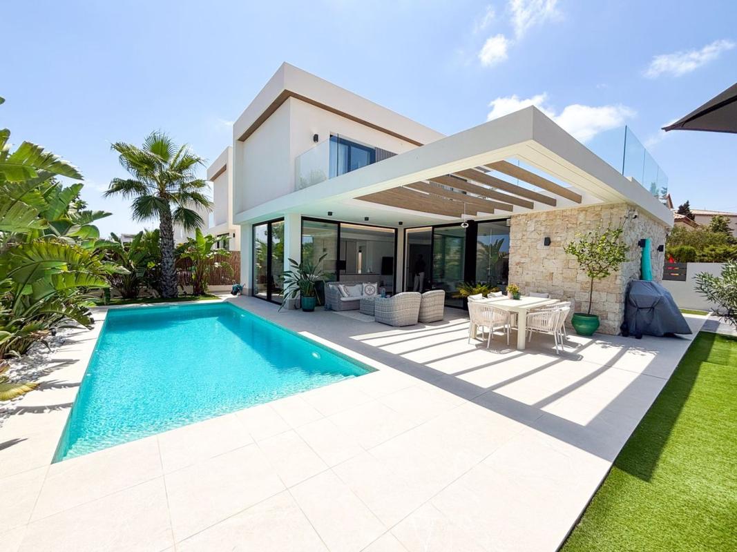 Продажа отдельного шале в Casa o chalet en Lomas de Don Juan, Orihuela, Ориуэла photo 5