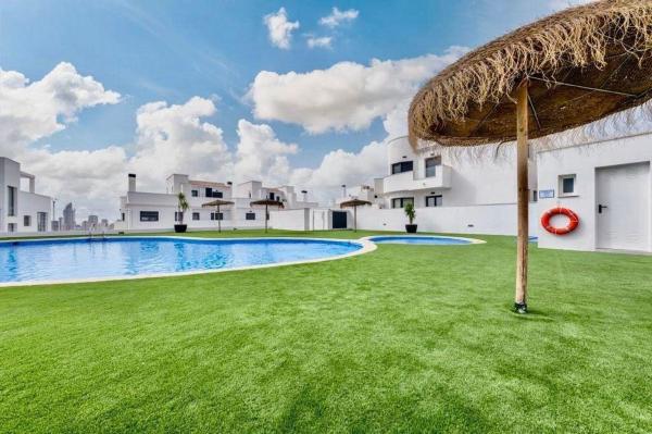 Duplex na sprzedaż w Dúplex en Calle de Colombia, 4, Balcón de Finestrat-Terra Marina, Finestrat, Finestrat thumbnail 1
