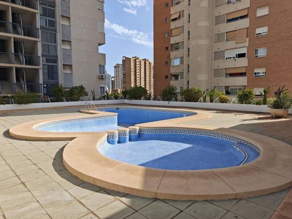 Venta de piso en Piso en Calle Langreo, Playa de Poniente, Benidorm, Benidorm
 photo 3