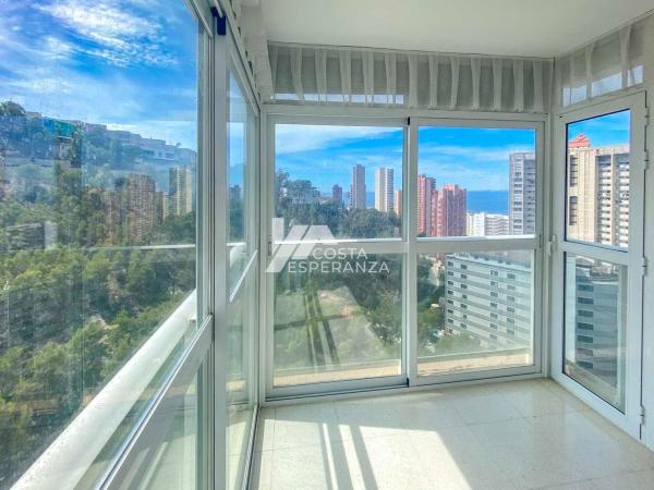 Продажа квартиры на Piso en Zona Sierra Helada, Benidorm, Бенидорм
photo 1
