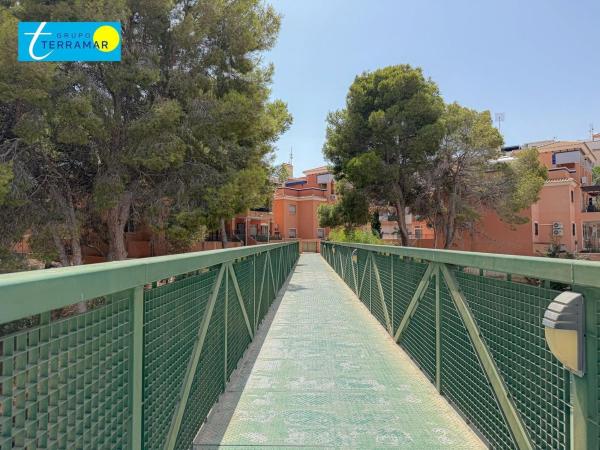 Casa o chalet independiente en Calle Guapiles, 49, Playa Flamenca, Orihuela thumbnail 2