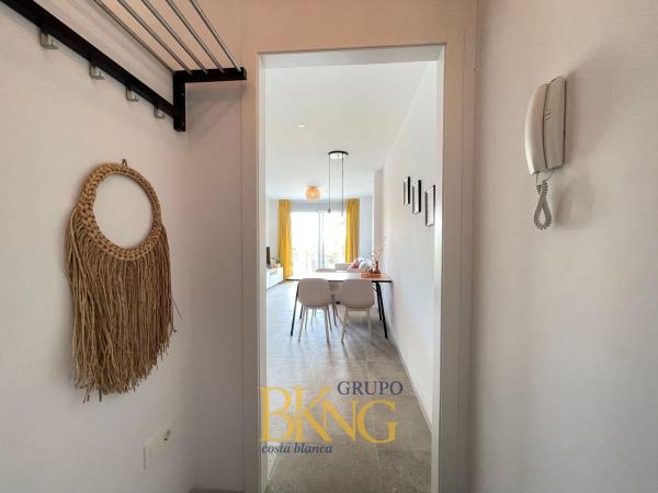 Chalet adosado en Avenida de Corcega, Aguas Nuevas, Torrevieja thumbnail 1
