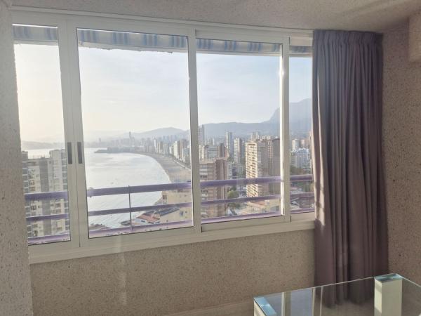 Продажа квартиры на Piso en Calle de Bonn, Zona Sierra Helada, Benidorm, Бенидорм
thumbnail 3