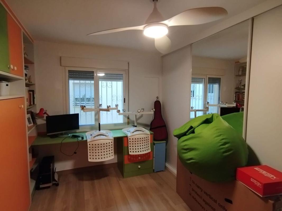 Venta de piso en Piso en Avenida Beniardá, Pueblo Poniente, Benidorm, Benidorm
photo 2