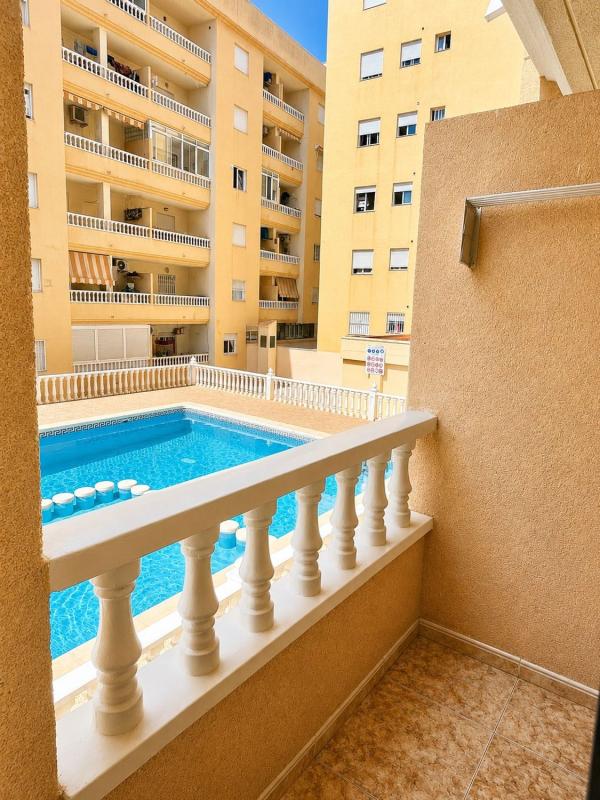 Sprzedaż mieszkania w Piso en San Emigdio, El Molino, Torrevieja, Torrevieja
 photo 2
