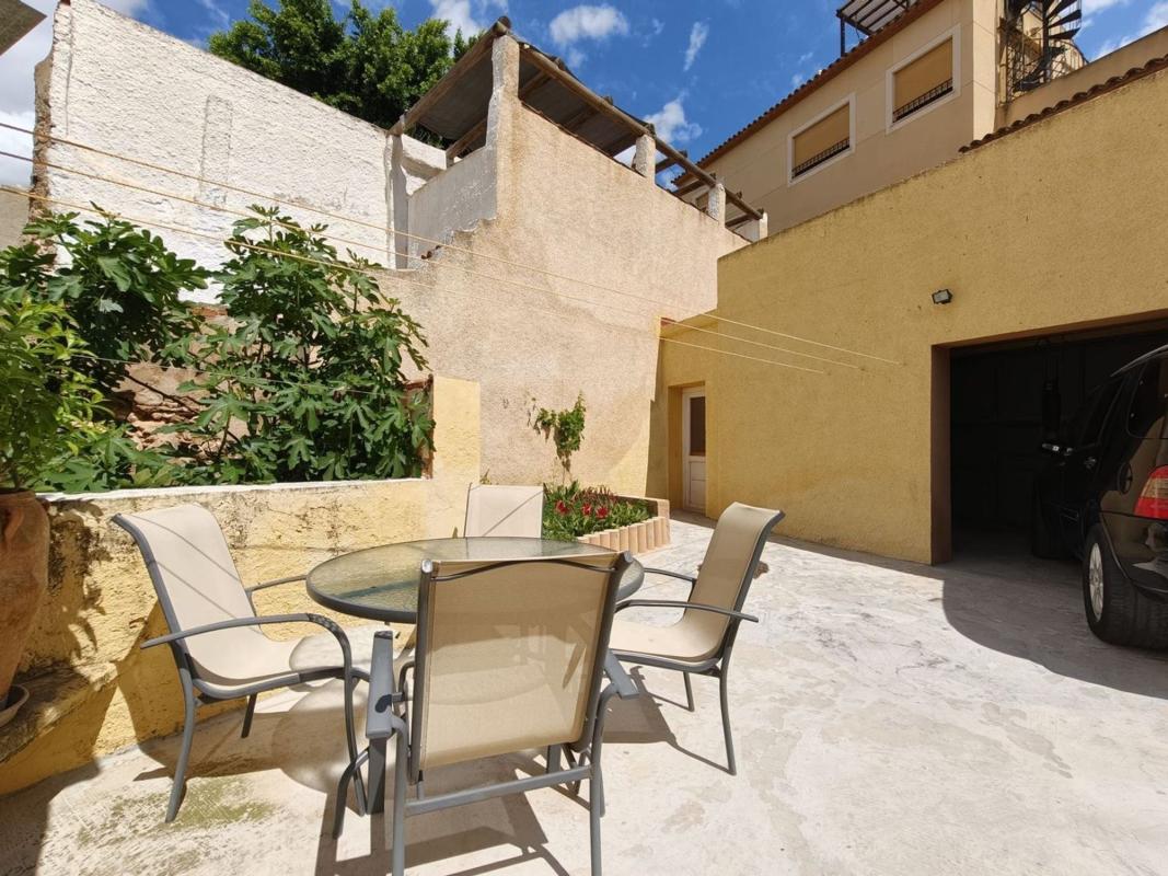 Properties for sale and rent in Spain photo 3