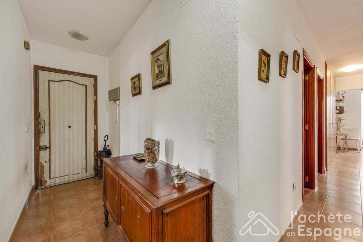 Propiedades en venta y alquiler en España photo 4