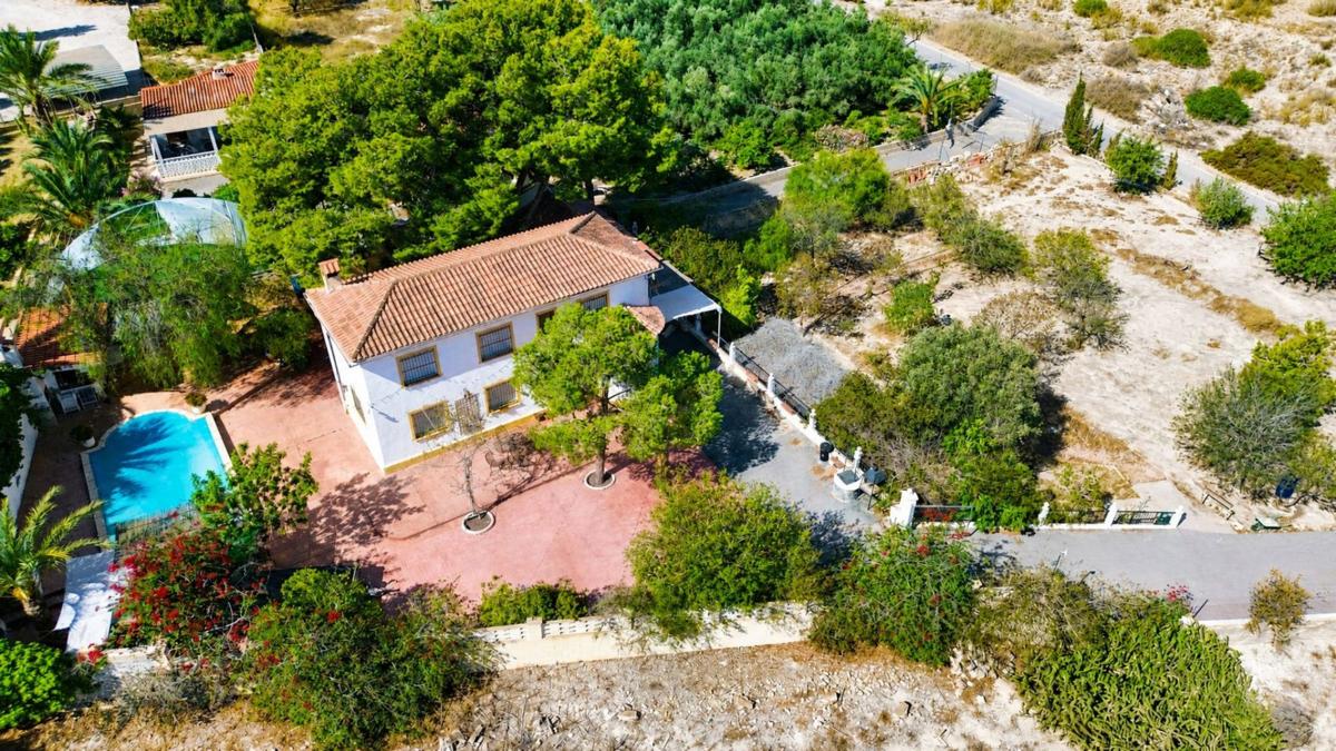 Properties for sale and rent in Spain photo 2