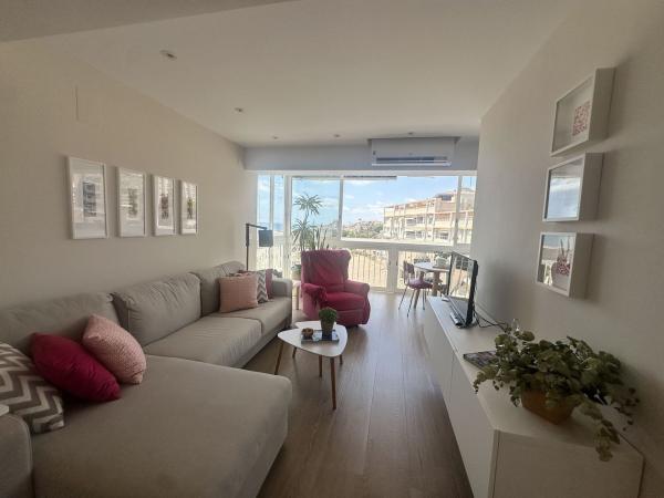 Apartment for sale in Piso en Avenida Varador, Platja Vila Joiosa, La Villajoyosa / Vila Joiosa, La Villajoyosa / Vila Joiosa thumbnail 2