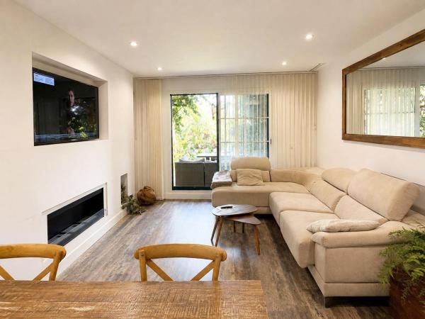 Chalet adosado en Calle Berna, Golf Bahía, Finestrat photo 1