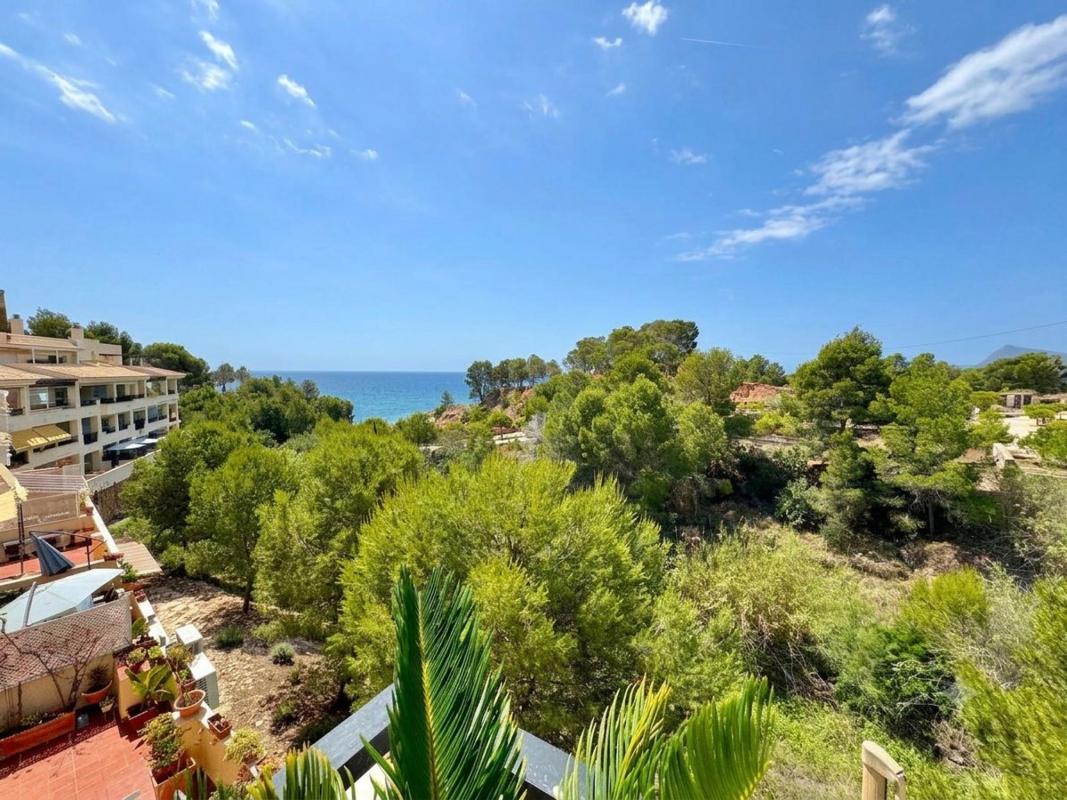 Sale of apartment in Mascarat Zone, Altea
photo 5
