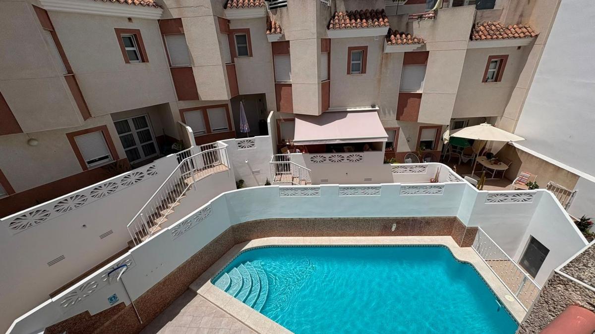 Продажа таунхауса в Chalet adosado en Calle Sant Joan, La Nucia Pueblo, La Nucia , Ла Нусия photo 2